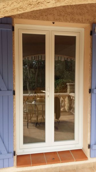 Porte Fenêtre avec serrure en PVC blanc Marseille 13013