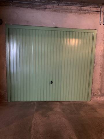 pose d'une porte de garage à Marseille 13008