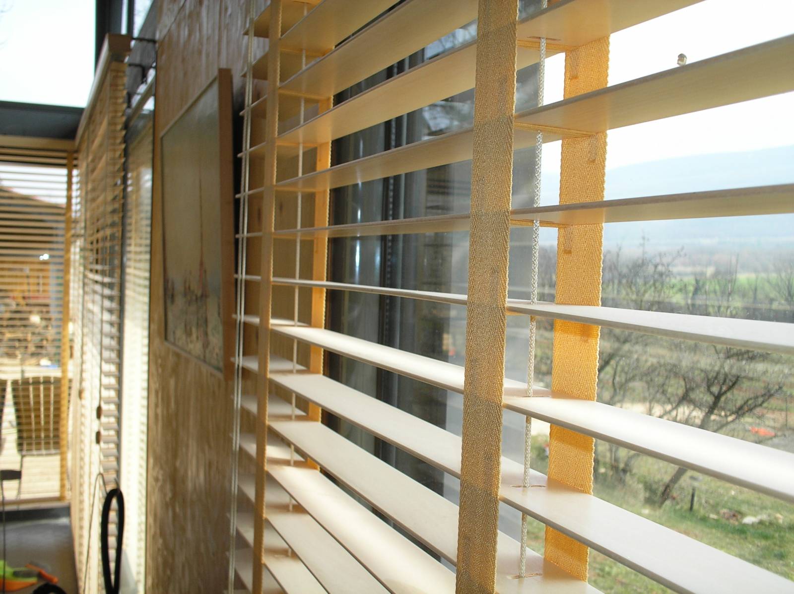 Pose de stores intérieurs à Marseille