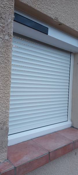 Découvrez notre gamme de volets roulants solaires...De grosses économies d'énergies en perspectives !