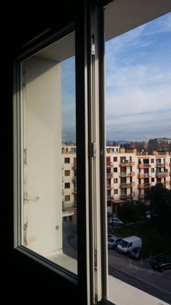 Fermeturessur fenêtre PVC à Marseille