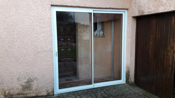 pose de coulissant alu en rénovation à la fare les oliviers