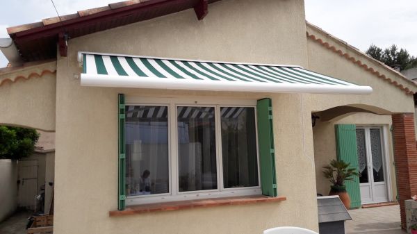 pose d'un store de terrasse à Marseille