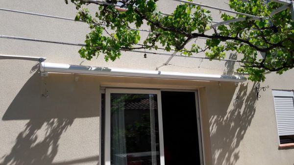 store de terrasse électrique à marseille