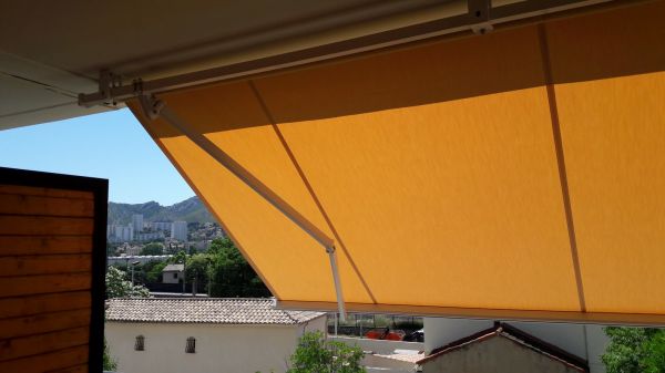 pose d'un store electrique sur marseille