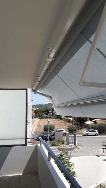 pose de store a plan de cuques