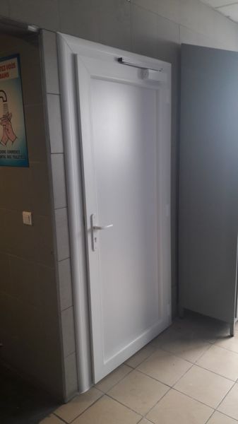 porte technique renforcée marseille