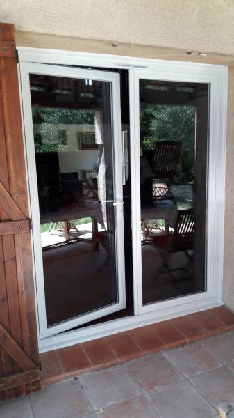 Installation de fenêtres et portes fenêtres en PVC à Chateau Gombert Marseille 13013