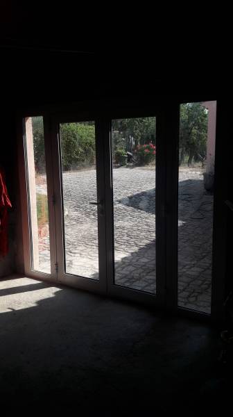 pose de fenetres en alu en reno sur la fare les oliviers