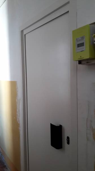 Installtion d'une porte d'entrée en acier à Marseille 13007