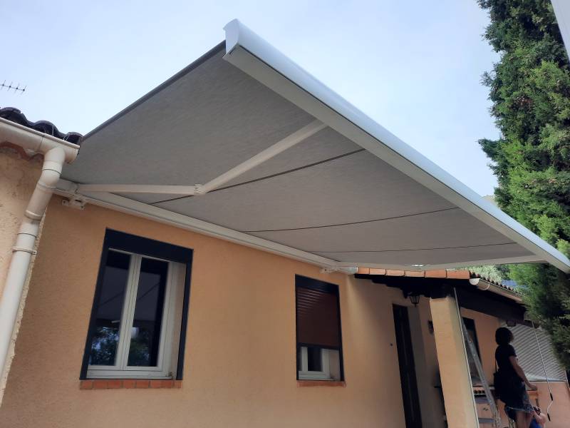 Nous avons forcément le store qu'il vous faut !!