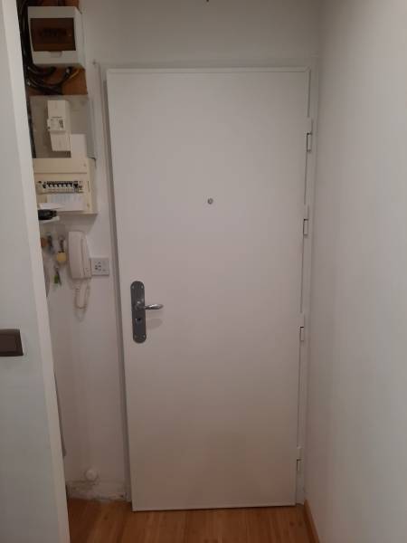 pose en rénovation d'une porte palière de sécurité maximale à marseille 13009