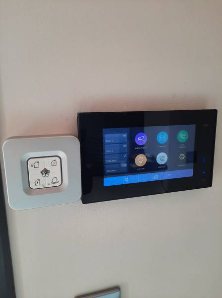 Remplacement d'une motorisation de portail coulissant à Marseille 13010