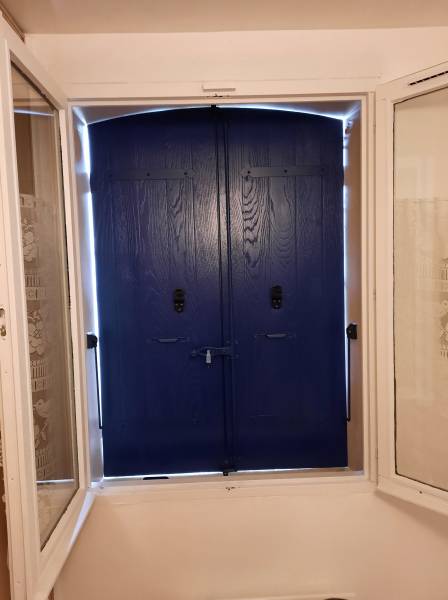 pose de voletbattant en composite en maison individuelle sur marseille 13013