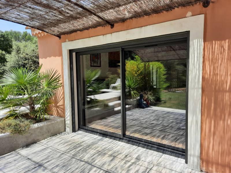 Avis pose de menuiseries en alu + volet roulant + porte d'entrée à Rognes 13840