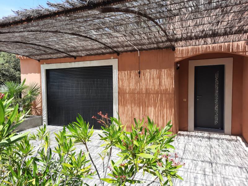 Avis pose de menuiseries en alu + volet roulant + porte d'entrée à Rognes 13840