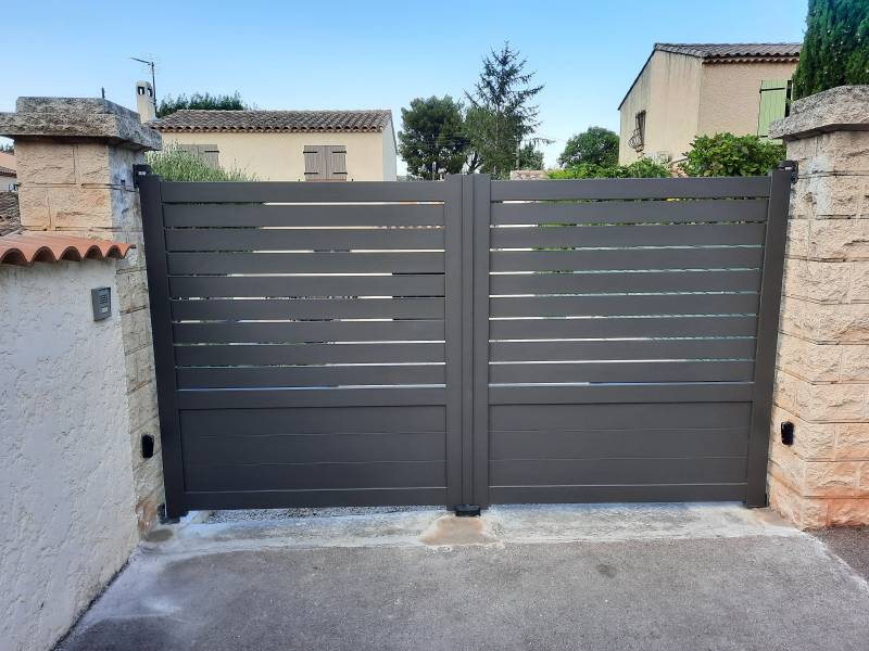pose de portail alu motorisé en maison sur Marseille château Gombert 13013
