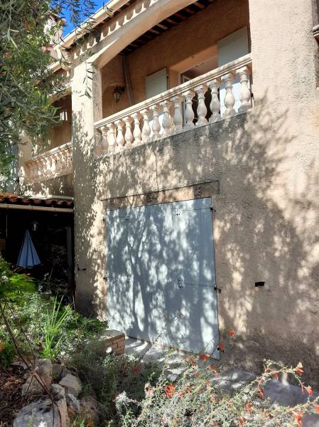 Avis pose de 8 paires de volets battants