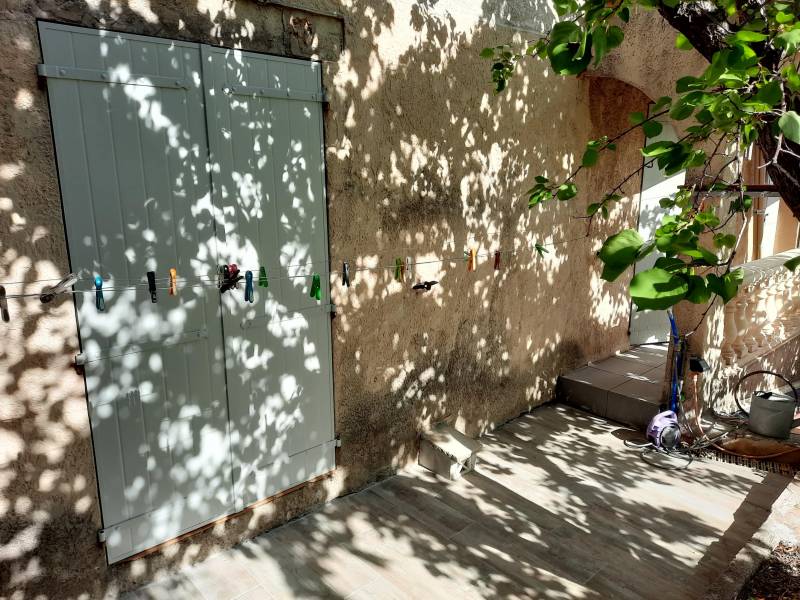 volets alu sur mesure à plan de cuques