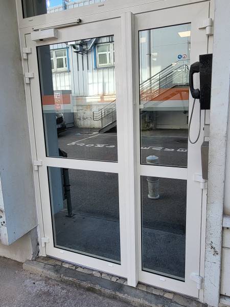 changement de porte chez un pro à marignane