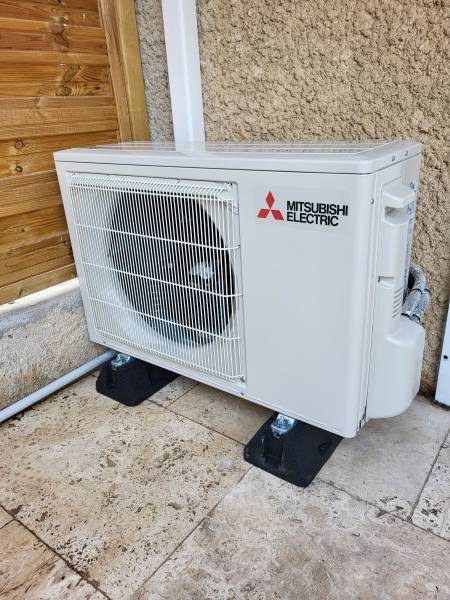 Installation d'une climatisation mono-split Mitsubishi à Plan de Cuques 13380