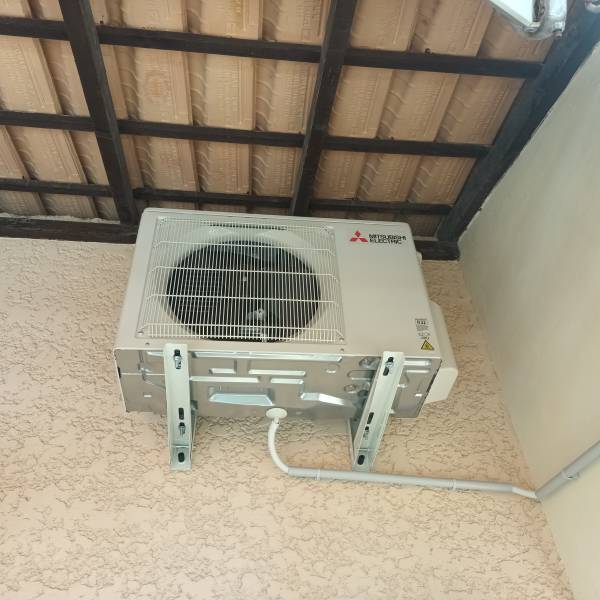 Installation d'une climatisation bi-split en appartement sur Bandol 83150