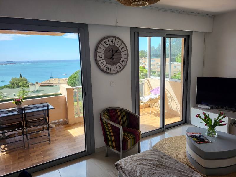 FLASH ! BIEN CHOISIR SON MATERIAU POUR SES NOUVELLES FENETRES