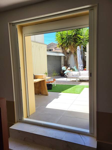 Installation d'un galandage en Aluminium à St Just Marseille 13013