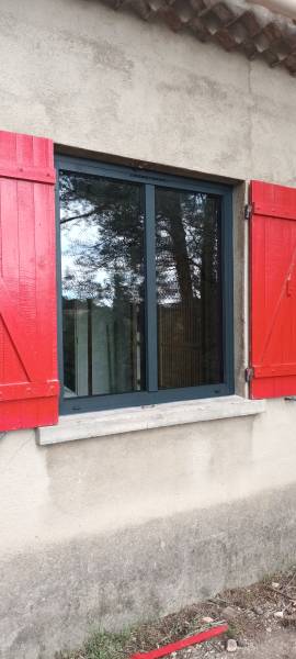 fenetre en alu sur mesure posée en réno