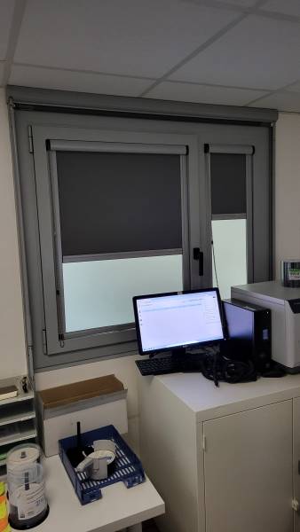 Pose de stores enrouleurs sans perçage à La Ciotat 13600