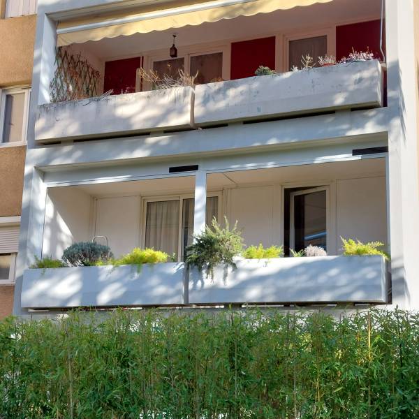 installation de volets solaires à plan de cuques en copro