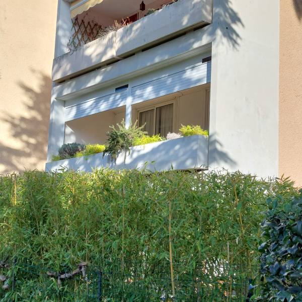 pose de volets roulants en alu sur plan de cuques