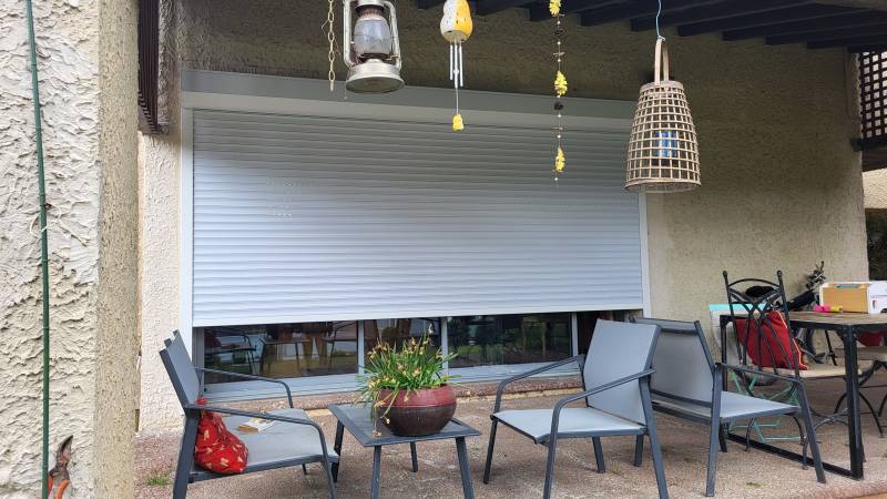 Pose d'un volet roulant électrique radio à Allauch 13190