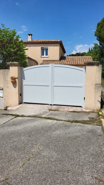Installation d'un portail motorisé avec portillon + contrôle d'accés à Allauch 13190