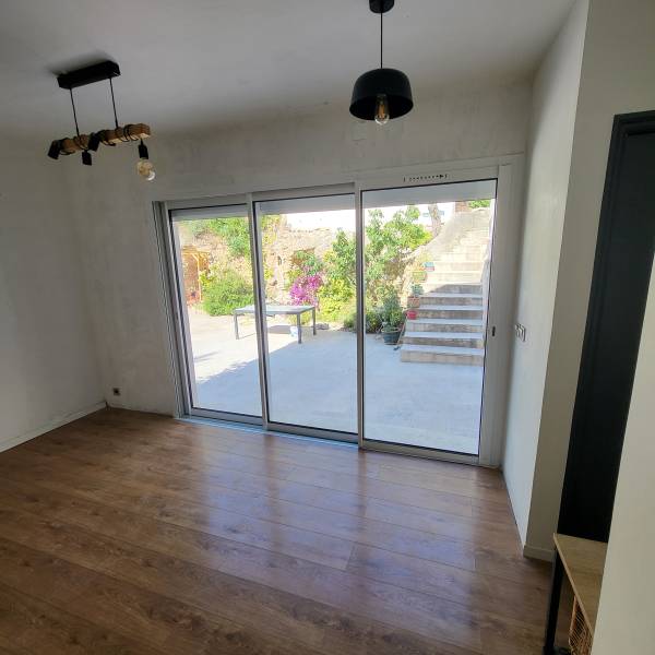 Installation d'un coulissant aluminium sur mesure à Chateau Gombert Marseille 13013