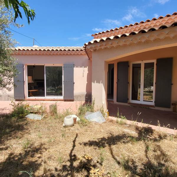 Installation de 6 paires de volets battants en Alu isolé à Chateau Gombert Marseille 13013