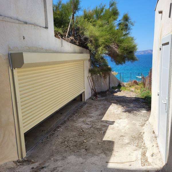 Installation d'une porte de garage enroulable à Malmousque Marseille 13007