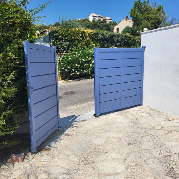Installation d'un portail en aluminium sur mesure à Chateau Gombert Marseille 13013