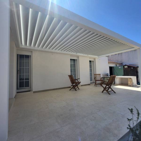 Avis installation d'une pergola bioclimatique à Marseille 13013