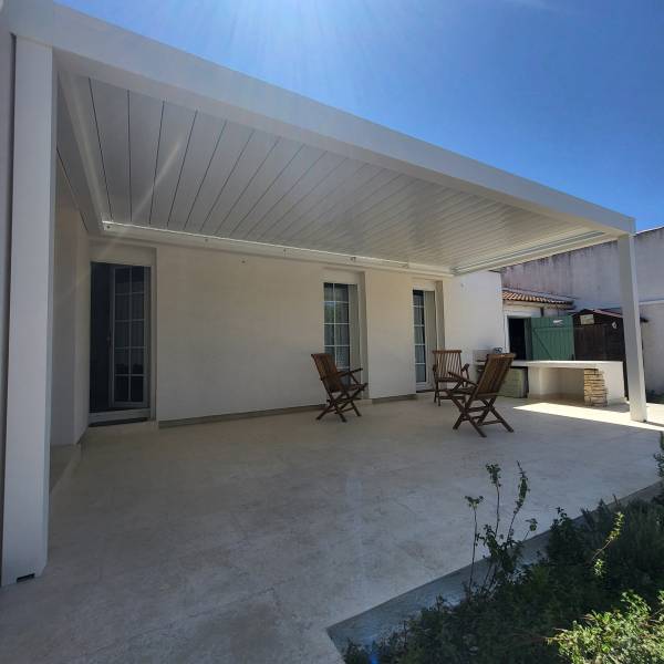 Avis installation d'une pergola bioclimatique à Marseille 13013