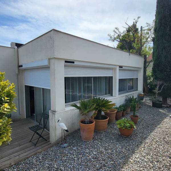 Installation de 4 volets roulants électriques à Château Gombert Marseille 13013