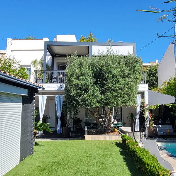 Installation d'une pergola bioclimatique à lames rétractables à la pointe rouge Marseille 13008