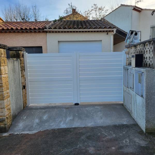 Installation d'un portail en aluminium motorisé à Chateau Gombert Marseille 13013