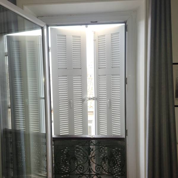 Avis pose de volets bois dans l'ancien à La Blancarde Marseille 13004