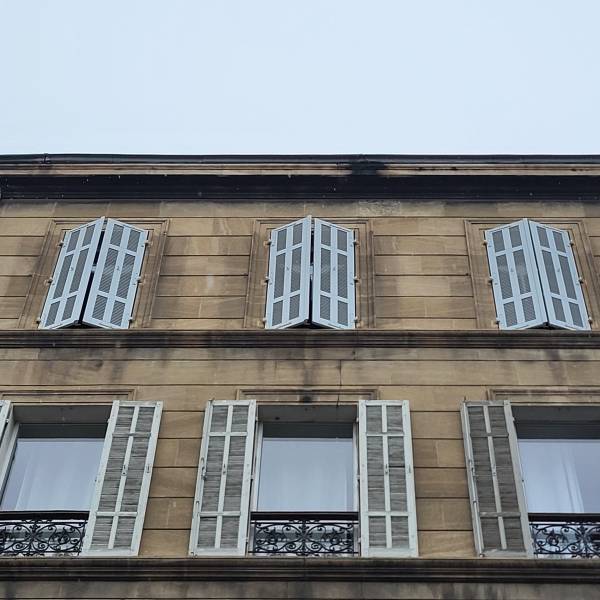 Avis pose de volets bois dans l'ancien à La Blancarde Marseille 13004