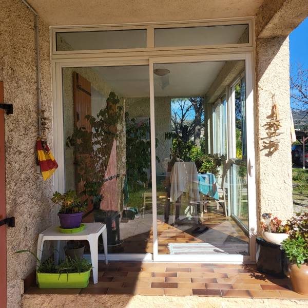 Crétation d'une fermeture partielle de véranda en Aluminium à Plan de Cuques 13380