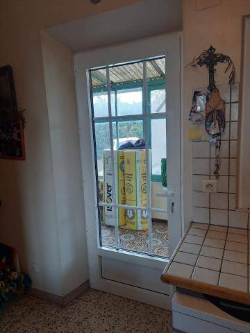 Installation d'une porte fenêtre en Aluminium et d'une fenêtre en PVC