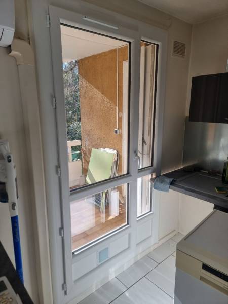 Installation de fenêtres et portes fenêtres en PVC à Marseille La croix rouge 13013