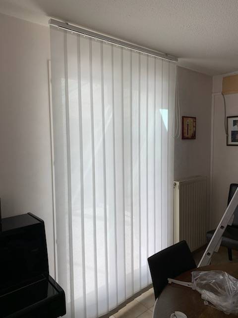 pose de store d'intérieur en maison individuelle à Marseille 13013