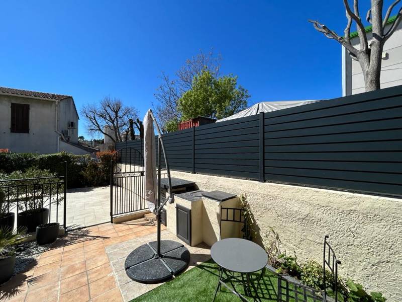 pose d'une clôture en aluminium en maison individuelle sur chateau gombert marseille 13013